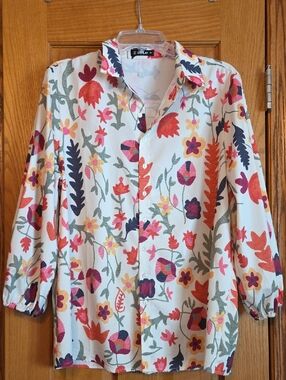Floral Button-Up Blouse in Ivory with Multi Floral Print